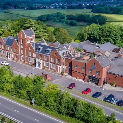 Hogs Back Hotel And Spa Farnham Exterior