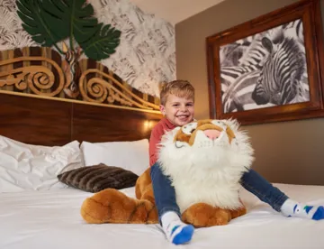 Chessington World of Adventures Resort UK Theme Park & Zoo