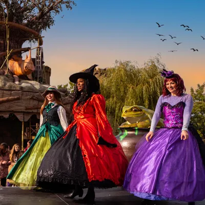 Howl O Ween Photo 12